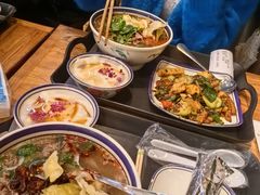 -云阿蛮云南生烫牛肉米线(奉贤路店)