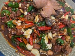 -郑小二山东特色炒鸡店(红小巷店)