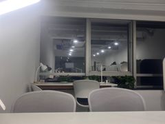 -白鲸自习室(公主坟店)