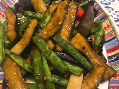 -阿拉丁新疆风味餐厅·清真(罗廊巷店)