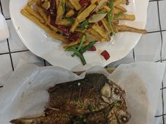 -狮龙啤酒烧烤屋(建二路店)
