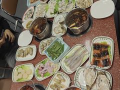 -四囍码头海鲜烧烤自助火锅(外滩南京东路悦荟广场店)