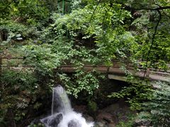 -藏龙百瀑风景区