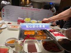 -海底捞火锅鲜切牛肉主题店(长寿路店)