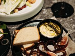 风干熟成鸭胸佐黄杏农夫面包-SHADOWS•Bistro&Eatery(安福路店)