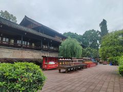 -峨眉山报国寺