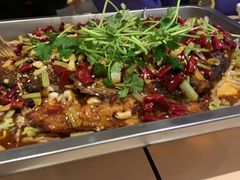 -拿渡麻辣香锅(世茂广场·工三店)