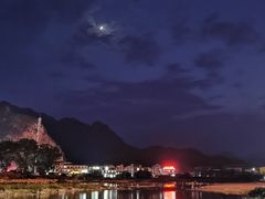 -百里峡七彩艺术小镇