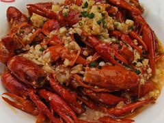 -肥肥虾庄·金牌油焖大虾(东湖欢乐谷店)