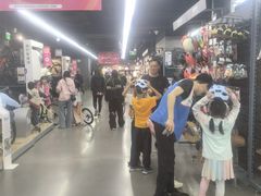 -迪卡侬(西三旗店)