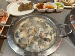 -黑金·寻焰自助百汇·烤肉·火锅(中街店)