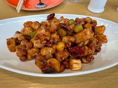 -渝信川菜 · 川味家常菜(财富购物中心店)