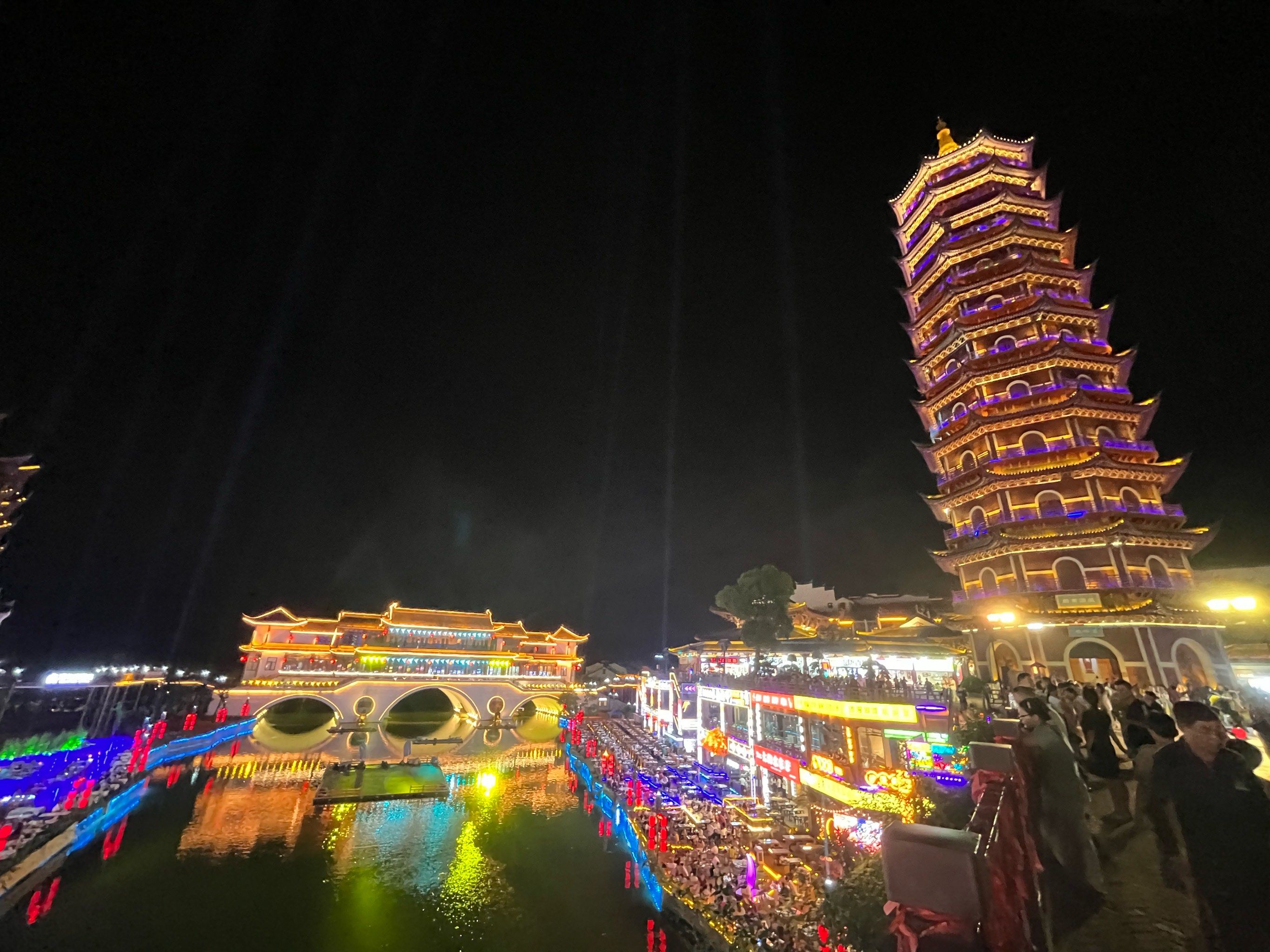 太湖古镇,有钱你就来[笑哭]