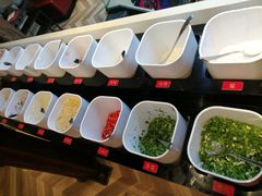 自助调料区-热火朝天鲜切牛肉火锅(南强街巷店)