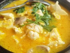 石锅煨本地豆腐-Local泰莲庭(虹鳟鱼店)