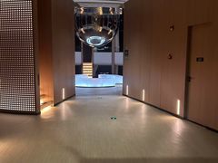 -涨巢·潮玩水疗局