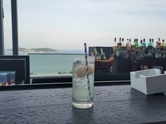 -瑰丽酒店·海吧·天际下午茶·现场DJ·天台酒吧