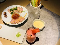 -穹六人间 people 6(岳阳路店)