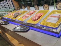 -锤头鲨毛肚海鲜烤肉自助餐厅(国购广场店)