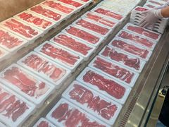 -来龍儿鲜切牛肉自助老火锅