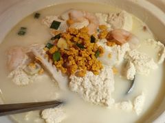 古法鲜虾海胆炖豆腐-旺顺阁·北京菜·烤鸭(魏公村店)