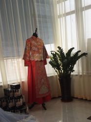 点击看大图 -LOVINA洛维娜婚纱礼服