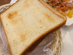 烤切片白面包-小白桦西餐厅