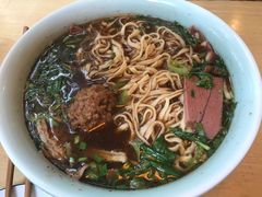 -镇南锅盖面馆(解放路店)