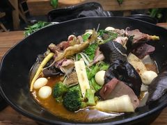 -万记麻辣烫国展总店
