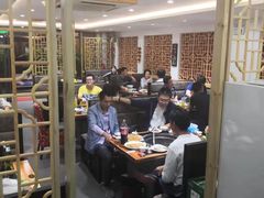 大堂-东北农家院·铁锅炖(莘庄店)
