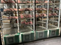 面包甜点陈列柜-觅福里•熟成和牛餐厅