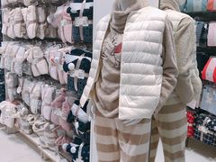 -优衣库(上海金桥国际商业广场店)