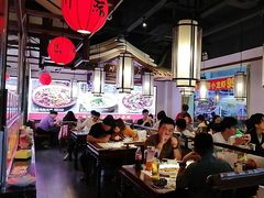 -川流不息·地道川菜·小龙虾(新松江路店)