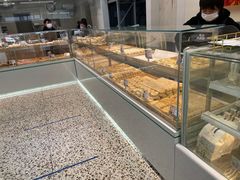 面包甜点陈列柜-清真全盛斋传统糕点(许士庙店)