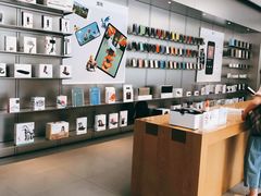 -Apple零售店(华贸购物中心店)