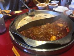 鸳鸯锅-山城辣妹子(定福庄店)