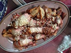 -香猪美食(中心店)