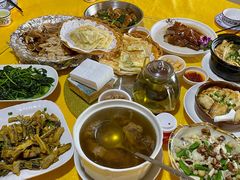 -鲤鱼塘农家山庄