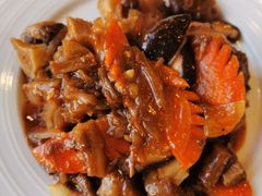 红烩牛尾-小白桦西餐厅