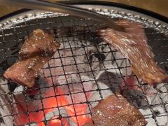-山川小町·极番烧肉(新地假日广场店)
