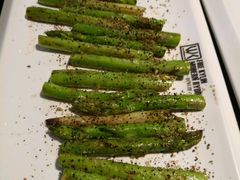 -HIHE Bistro·Oyster Bar(华熙live店)