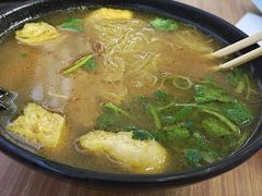 -小杨生煎(金山百联购物中心3楼店)