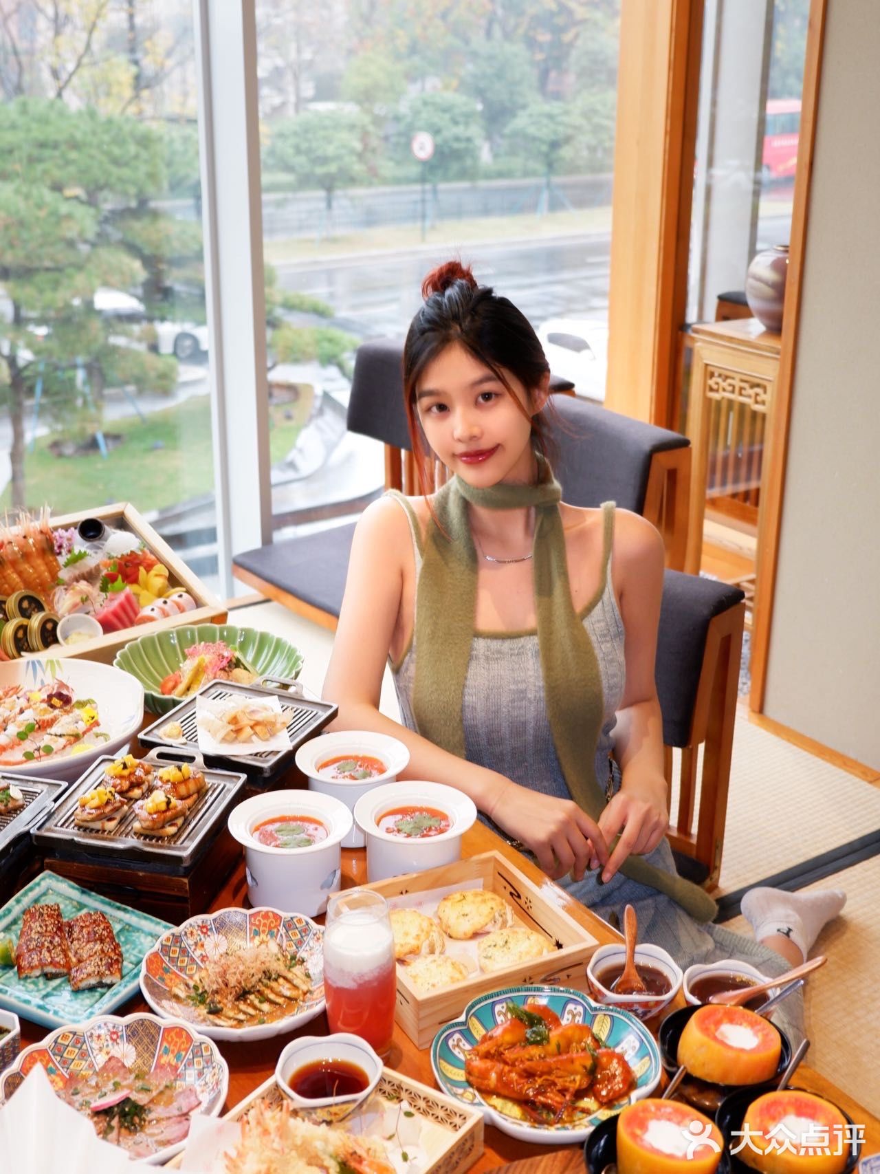 民心路280号平安金融中心悦坊商场4楼401