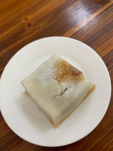 金松方糕(海宁干河街店)-"第一次路过买了一块方糕一直念念不忘,好吃.