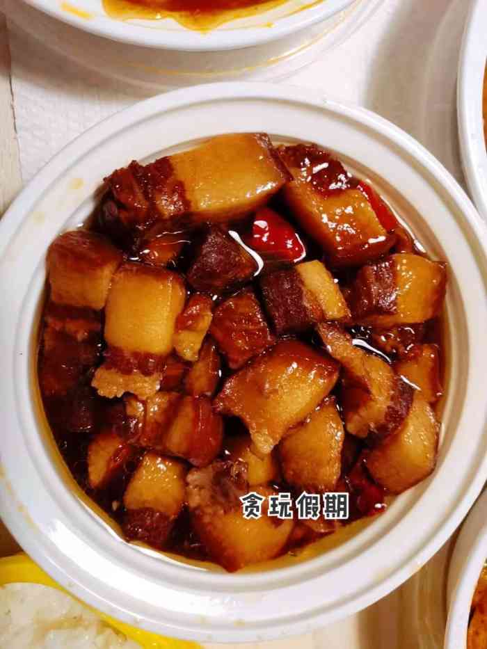 大先生小碗菜(东大桥店)-"服务员和炒菜的都是大妈.连卫生证都没有,.