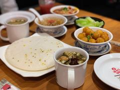 -炉小二铜锅牛蛙•川湘菜(三里屯店)