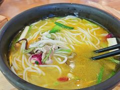 -桥香园过桥米线(国贸店)