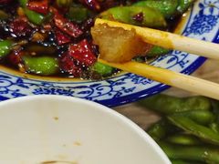 -江城燕子大排档(江汉路步行街店)