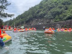 -安吉龙王山峡谷漂流