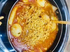 -三清洞摩西韩式年糕火锅(威高广场店)